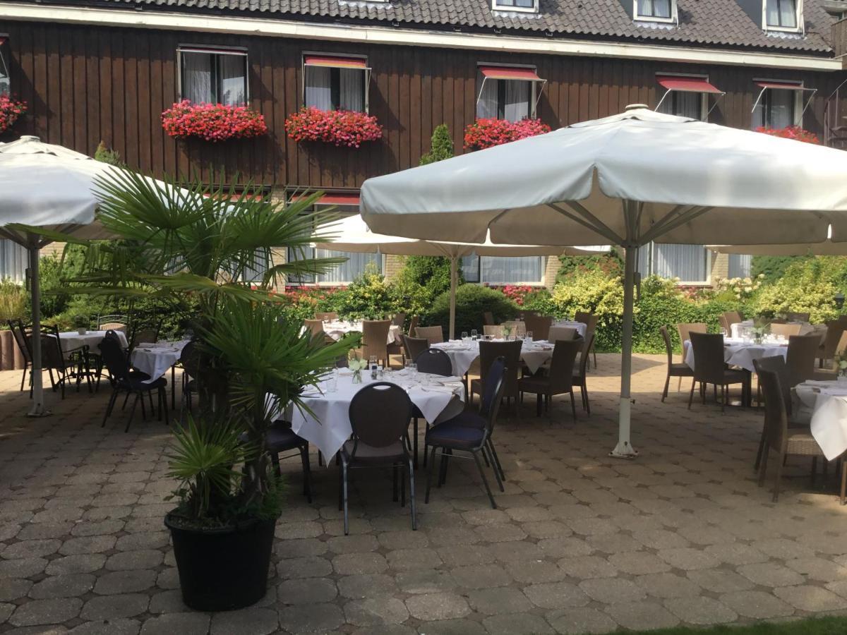 Hotel Steensel Exterior photo