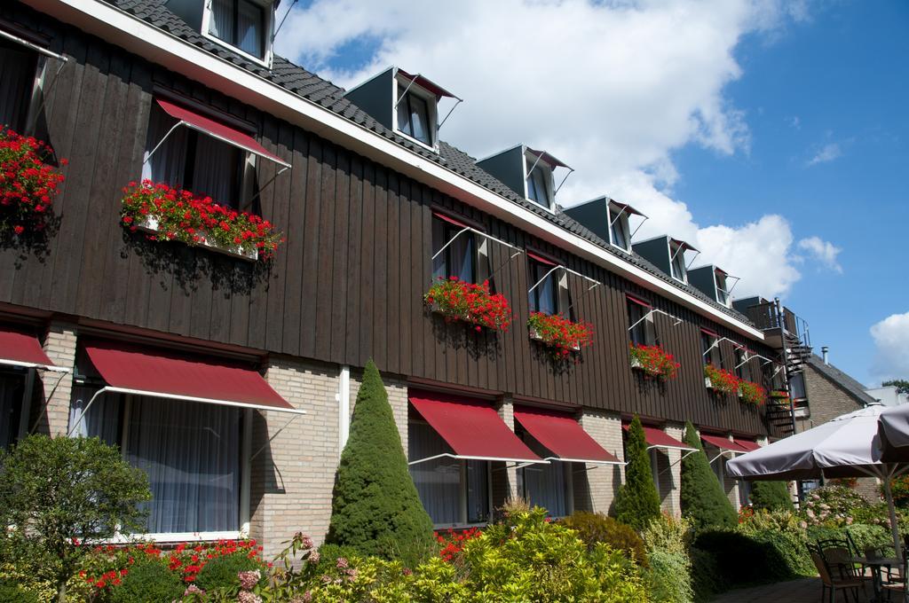 Hotel Steensel Exterior photo