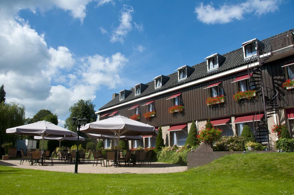 Hotel Steensel Exterior photo